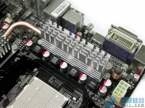 ָϷ ǿѻ780G 