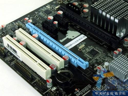 DDR3Դ磡ѻ790GX V2У 