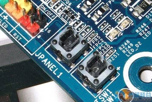 699Ԫĸ߹ ӳ̩TF570SLI󽵰Ԫ 